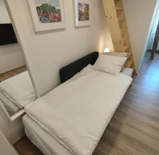 One-bedroom דירה